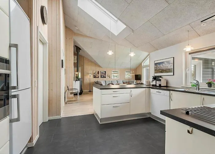 Bv313-blavand-hvidbjerg-strandvej-40 בלבאנד